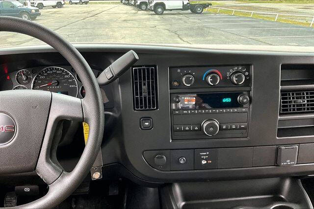 2026 GMC Savana 2500