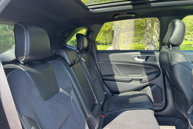 2021 Ford Edge ST