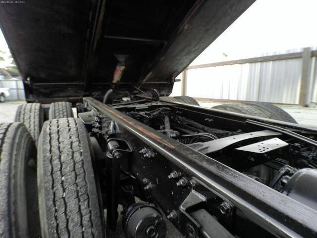 2013 Freightliner M2 106