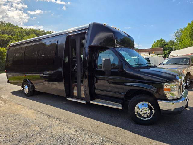 2013 Ford Econoline's photo