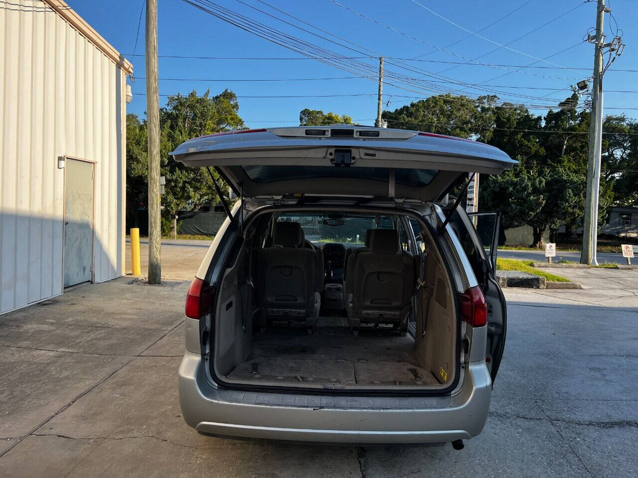 2005 Toyota Sienna for sale at Bearmotive, Inc. in Hudson, FL