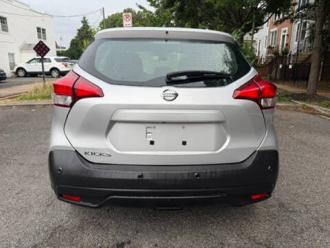 2020 Nissan Kicks S