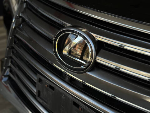 2018 Lexus LX 570 Two-Row