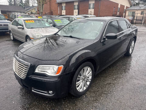 2013 Chrysler 300 for sale at American Dream Motors in Everett WA