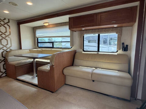 2017 Winnebago Minnie Winnie