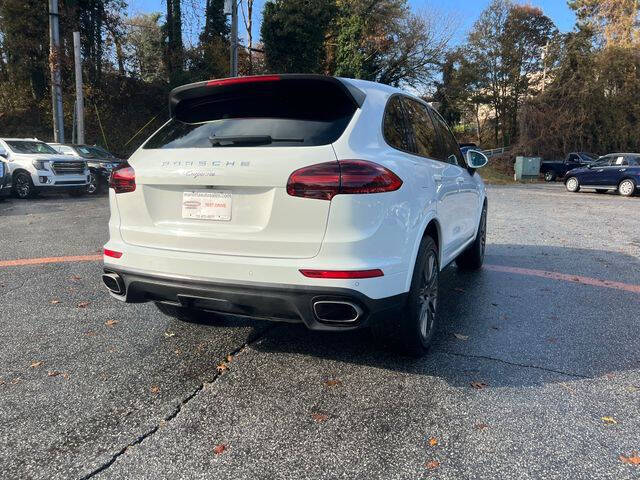 2018 Porsche Cayenne Platinum Edition