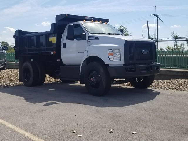 2025 Ford F-750 Super Duty