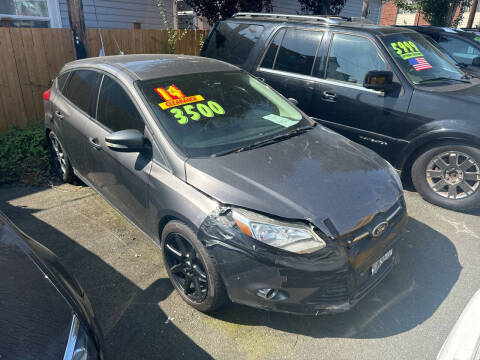 2014 Ford Focus for sale at American Dream Motors in Everett WA