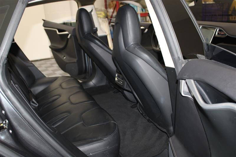 2015 Tesla Model S