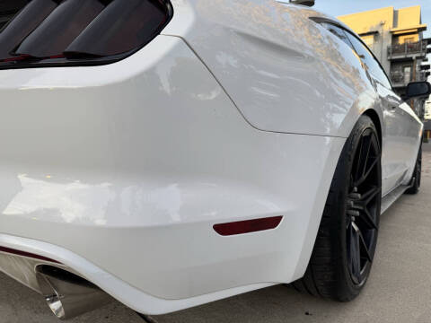 2016 Ford Mustang V6