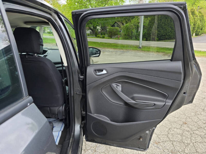 2017 Ford Escape S