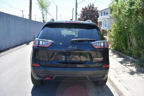 2022 Jeep Cherokee Trailhawk