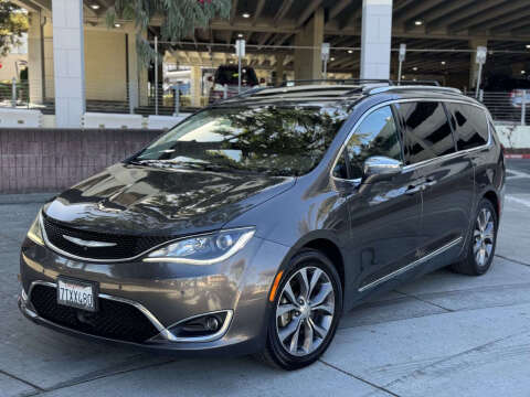 2017 Chrysler Pacifica for sale at ELITE AUTOS in San Jose CA