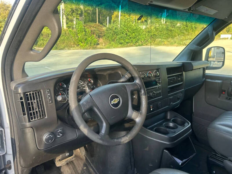 2017 Chevrolet Express 2500