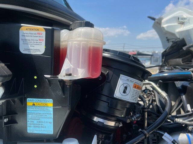 2015 Freightliner M2 106