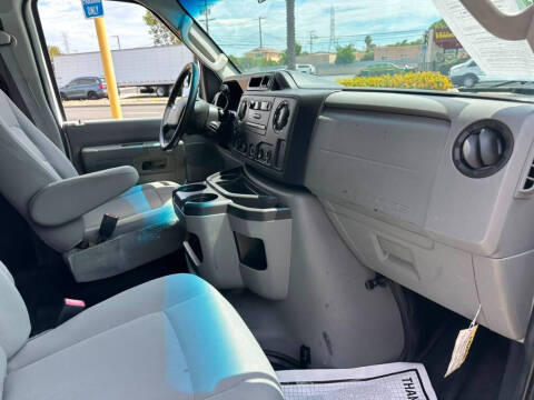 2011 Ford E-Series E-350 SD
