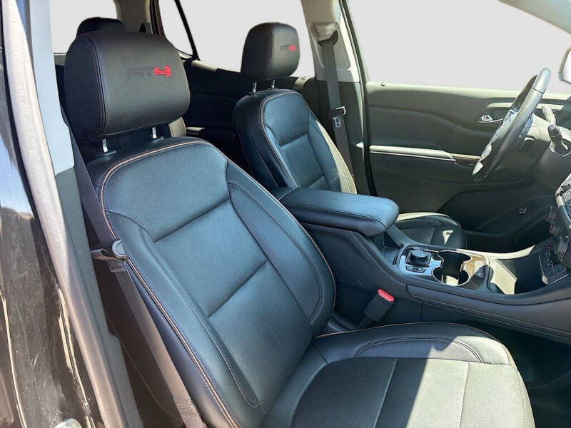 2021 GMC Acadia AT4