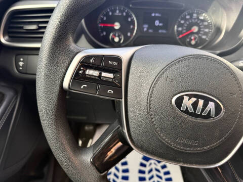 2020 Kia Sorento LX V6