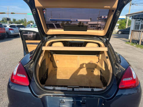 2011 Porsche Panamera