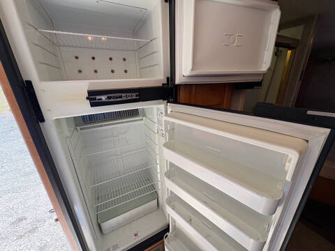 2005 Ford E-Series E-450 SD