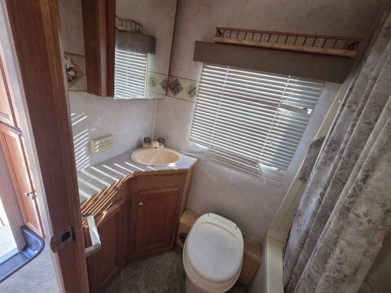 2005 Chevrolet R-Vision Trail Lite Class B