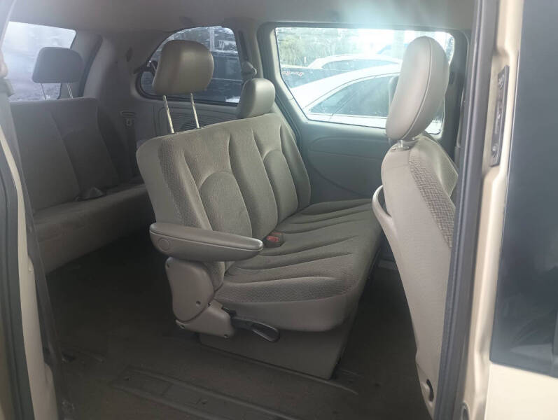 2006 Dodge Caravan SE