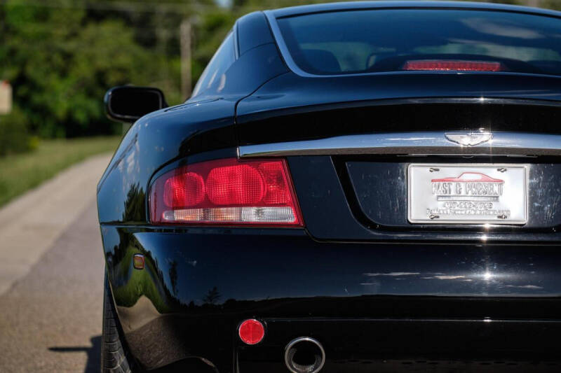 2003 Aston Martin V12 Vanquish