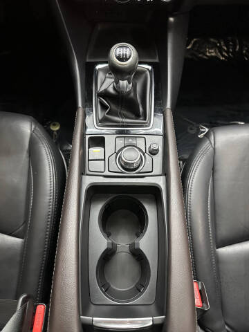 2018 Mazda MAZDA3 Touring