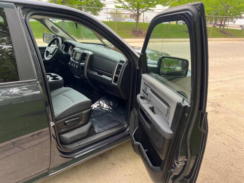 2021 RAM 1500 Classic SLT