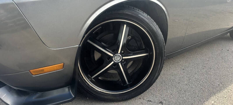 2012 Dodge Challenger SXT