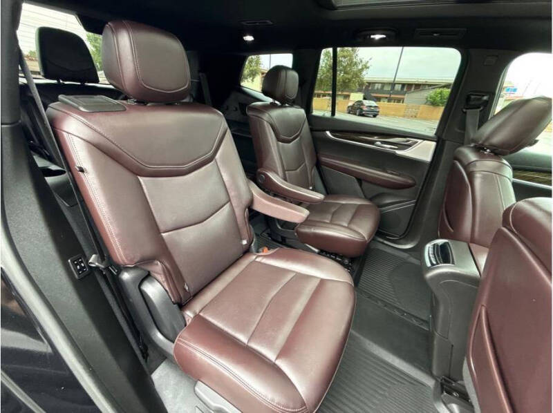2022 Cadillac XT6 Premium Luxury