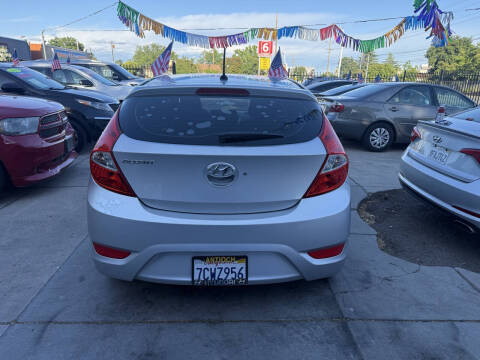 2013 Hyundai Accent GS