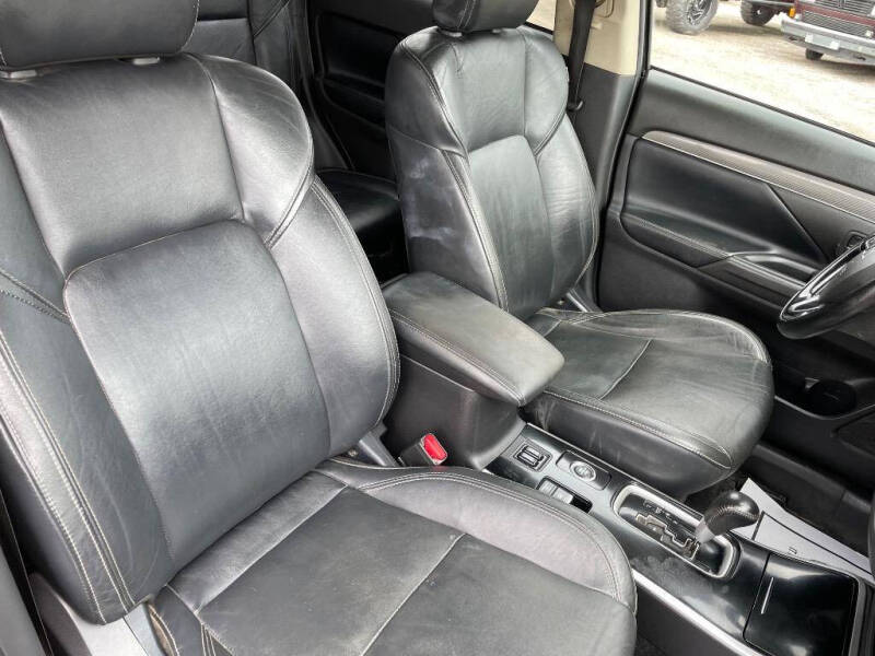 2020 Mitsubishi Outlander SEL