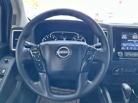 2022 Nissan Frontier SV