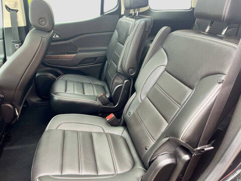 2022 GMC Acadia Denali