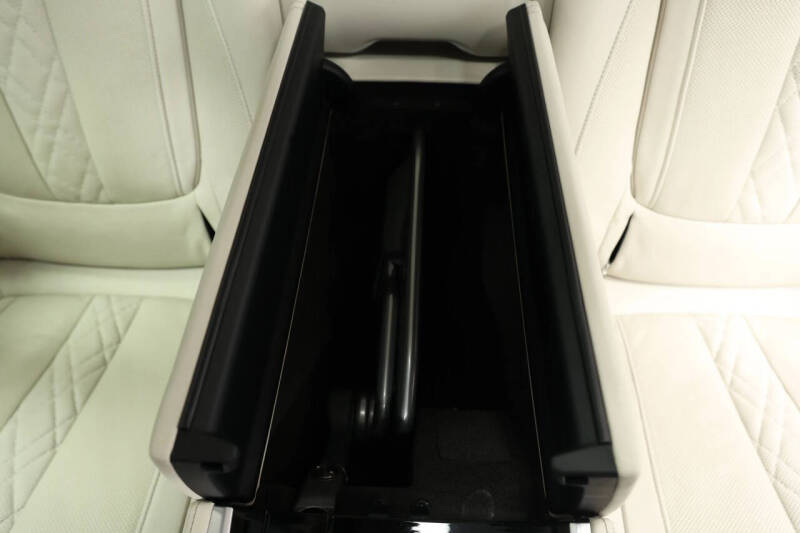 2021 BMW 7 Series ALPINA B7 xDrive