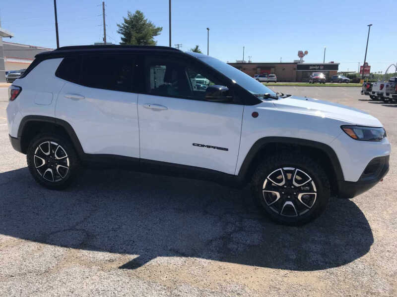 2024 Jeep Compass Trailhawk