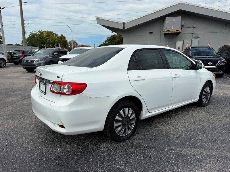2011 Toyota Corolla LE