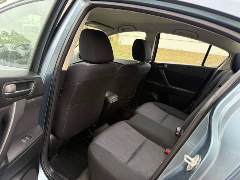 2010 Mazda MAZDA3 i Sport