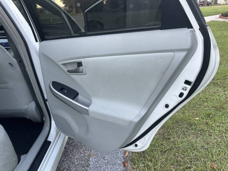 2015 Toyota Prius Two