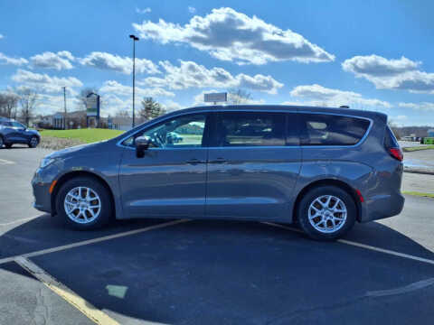 2023 Chrysler Pacifica Touring L