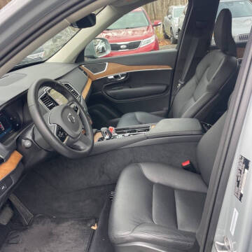 2025 Volvo XC90 B6 Plus Bright Theme 7P