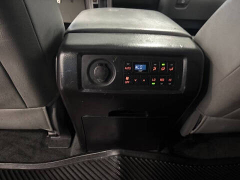 2015 Toyota Sequoia SR5