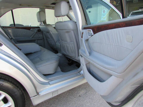2001 Mercedes-Benz E-Class E 320