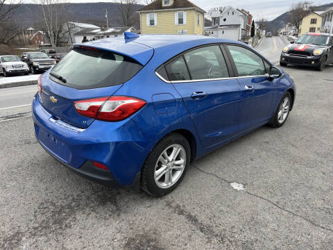 2017 Chevrolet Cruze LT Auto