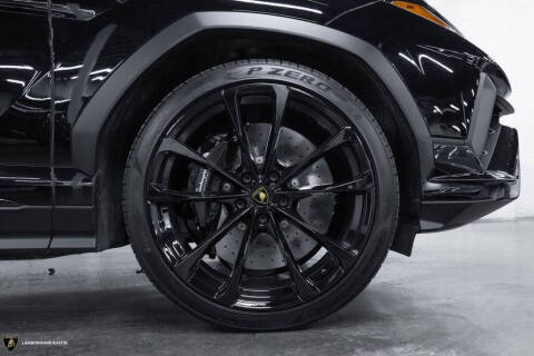 2023 Lamborghini Urus S