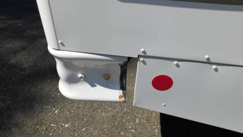 2013 Freightliner B2 Chassis