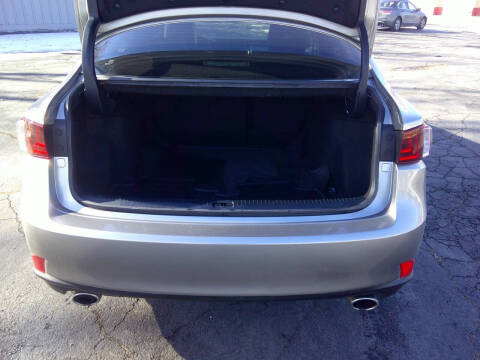 2015 Lexus IS 250 Crafted Line