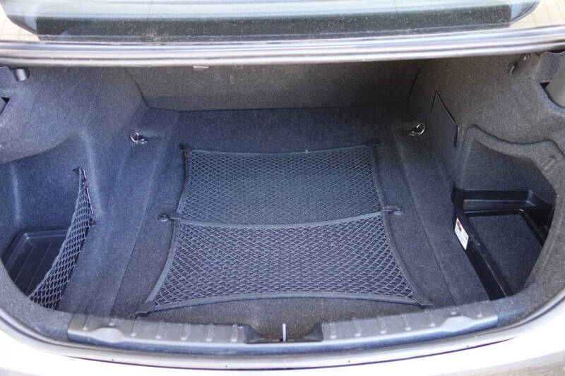 2013 BMW 3 Series 320i