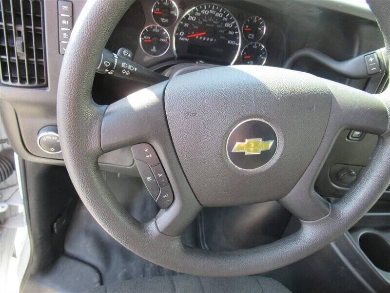 2022 Chevrolet Express 2500